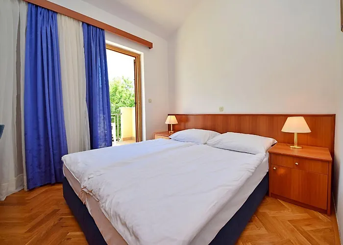 Meridiana-3 By Interhome Appartement